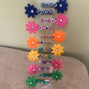 Small set of 6 pair of Hair Clips